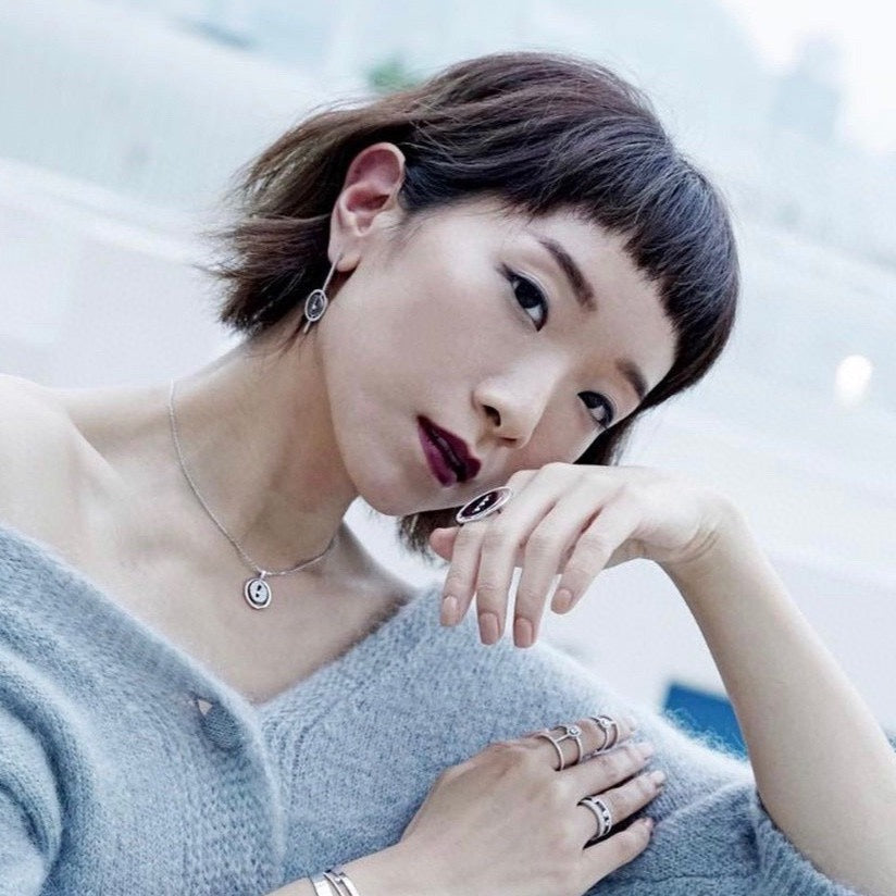 [Twinkle ]Twinkle MOVE ARROW PINK GOLD DIAMOND EARRINGS